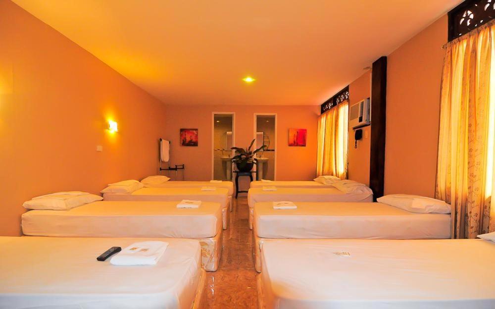 The Royal Coast Tourist Inn Panglao Zewnętrze zdjęcie